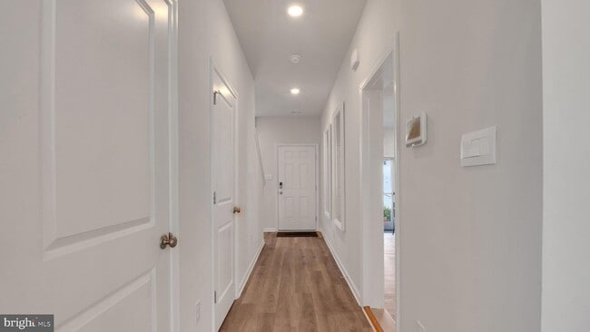 Building Photo - 255 Hermosa Dr