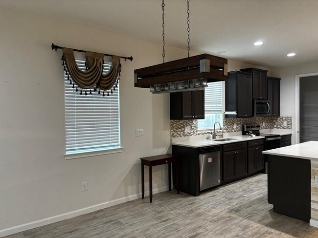 Building Photo - 11532 Cedar Valley Dr