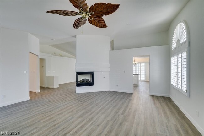 Building Photo - 8825 Fall Green Dr