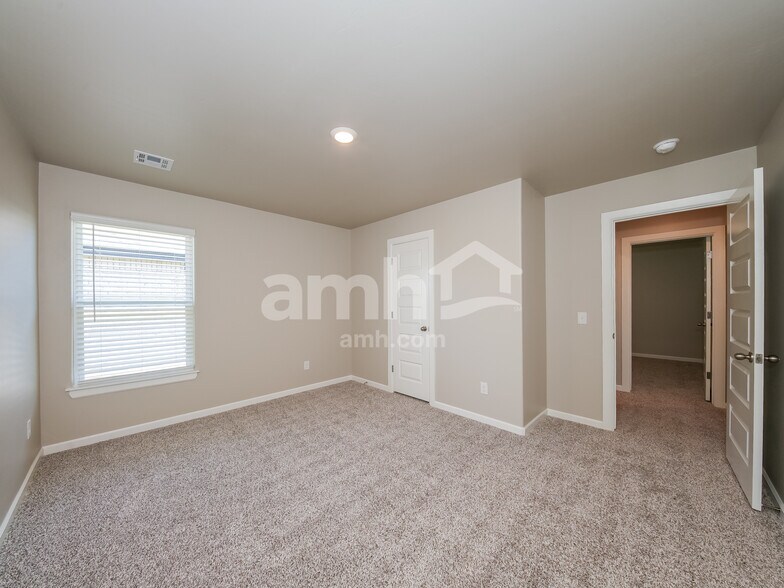 Building Photo - 12725 Torretta Wy