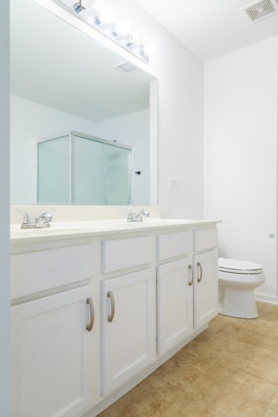 Building Photo - 261 Springbrook Trail S