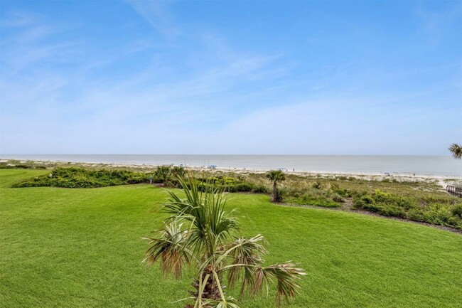 Building Photo - 426 Beachside Pl