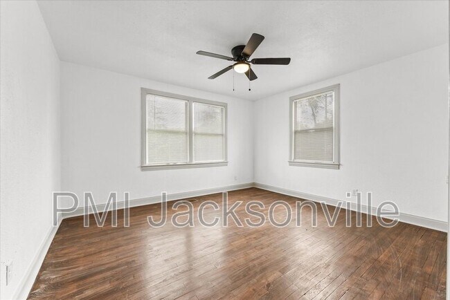 Building Photo - 3694 Grandy Ave