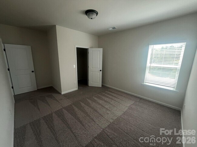 Building Photo - 1100 Langston Ln