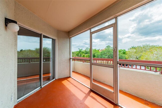 Building Photo - 2323 Feather Sound Dr