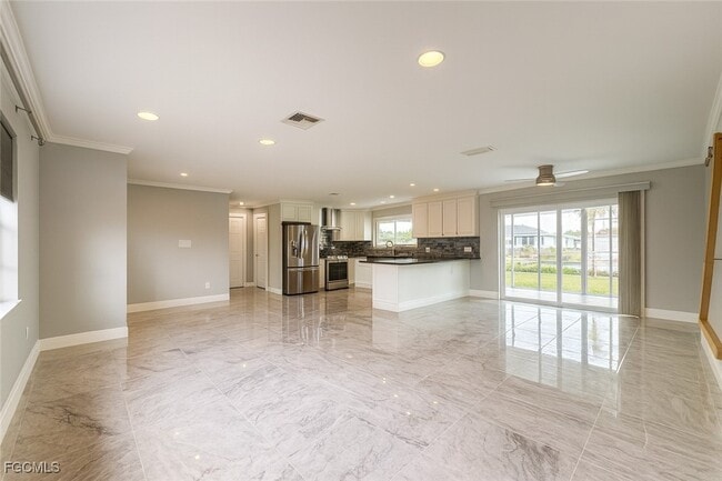 Building Photo - 1452 SE 15th Terrace