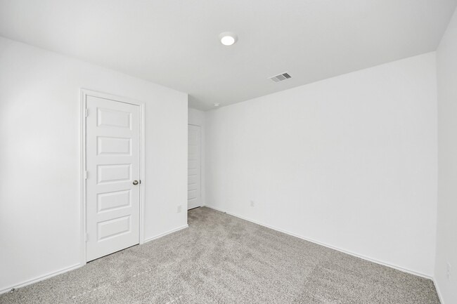 Building Photo - 2007 Woodlark Way