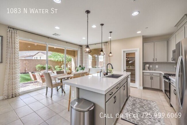 Primary Photo - 1083 N Water St