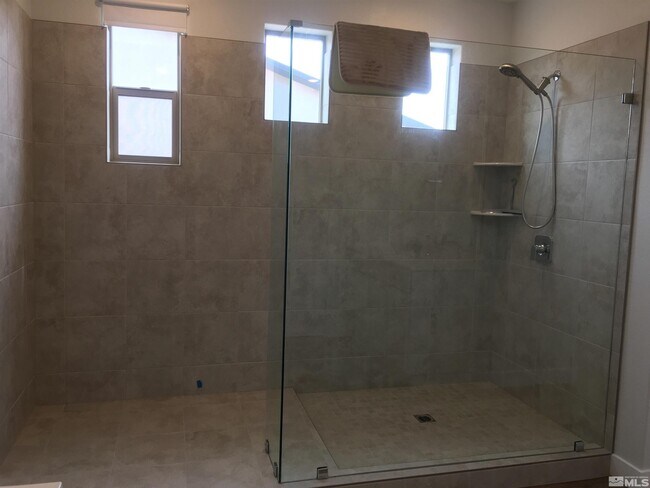 Building Photo - 5471 Fossilstone Ct