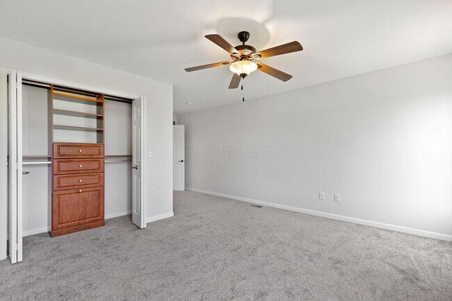 Building Photo - 100 Bermuda Dr