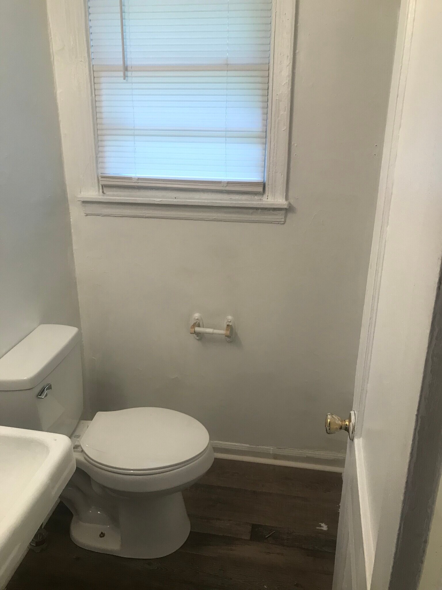 Building Photo - 1221 Ferndale Ln