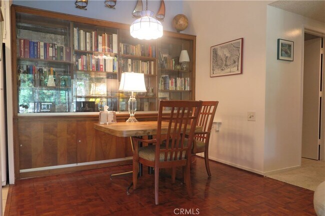 Building Photo - 119 Via Estrada