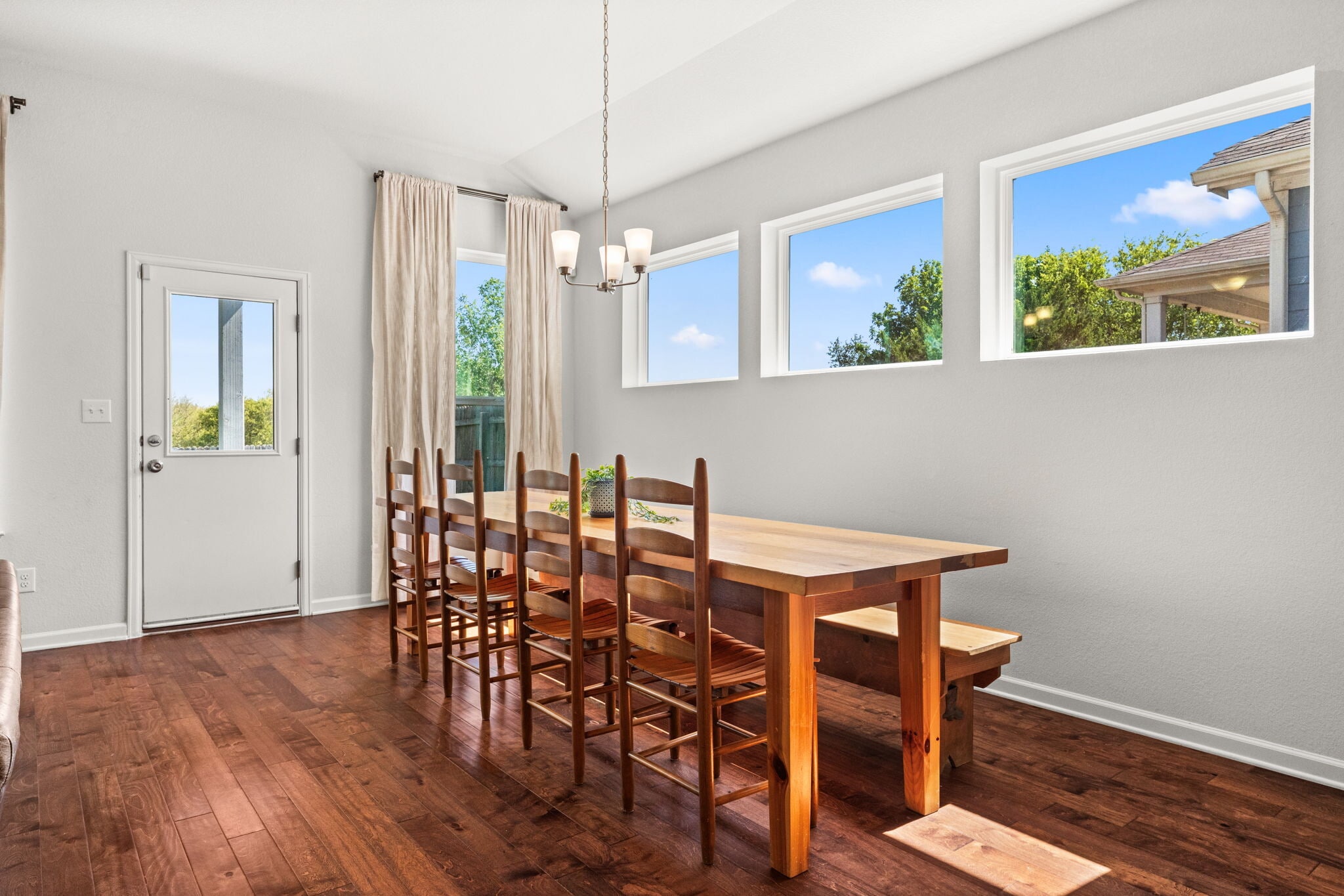 Building Photo - 489 Bridgestone Way