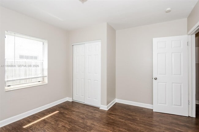 Building Photo - 1328 NW 3rd Ave