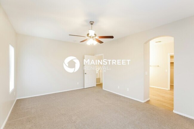Building Photo - 4 Bedroom Pet-Friendly Home in EL MIRAGE, AZ with Main Street Renewal