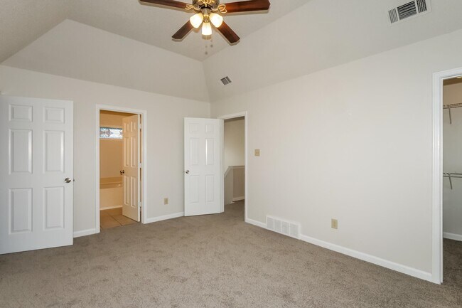 Building Photo - 7293 Schilling Cove E