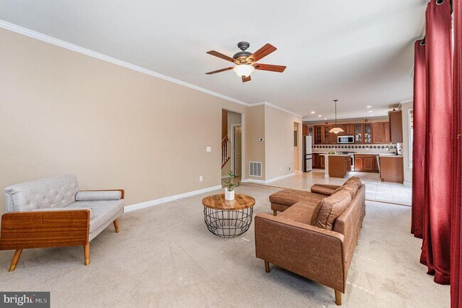 Building Photo - 4203 Talon Dr