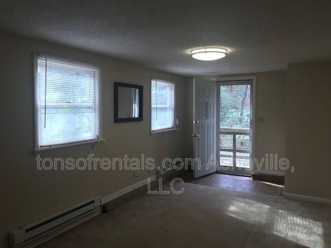 Building Photo - 26 Craven Hill Cir