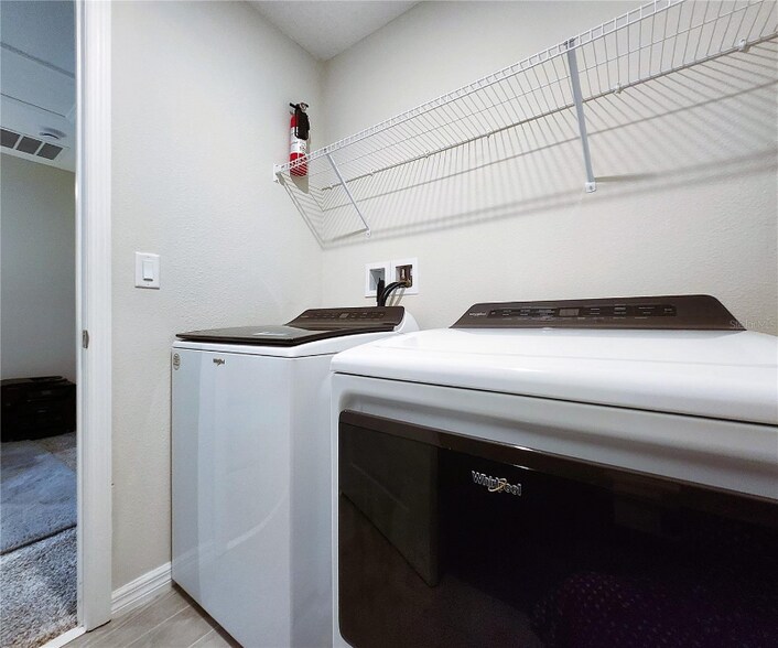 Building Photo - 17015 Coral Key Dr