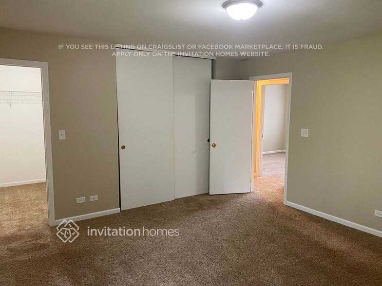 Building Photo - 940 Sandlewood Ct