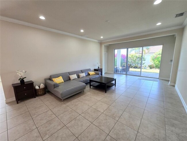 Building Photo - 11925 Perennial Pl