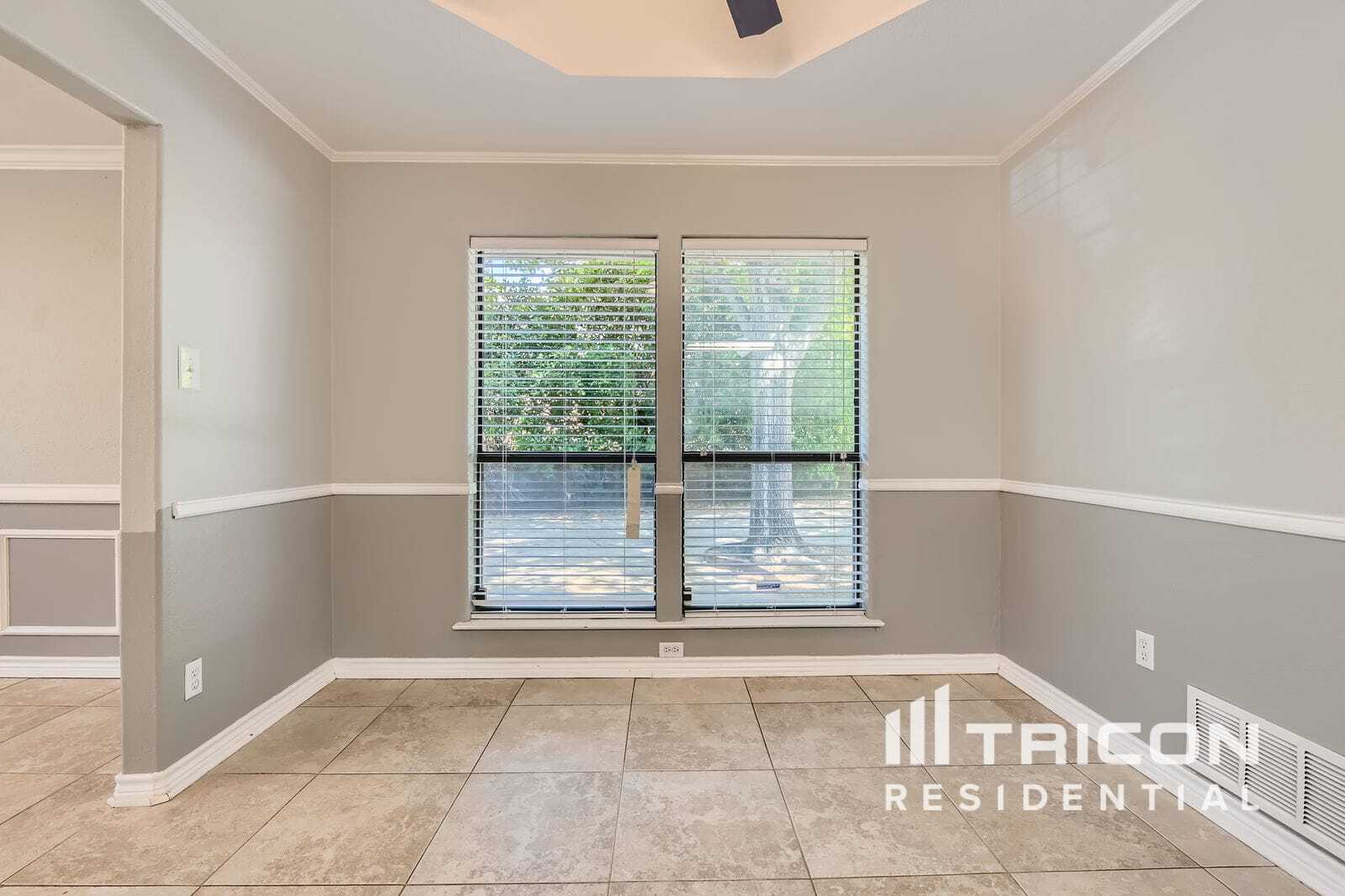 Building Photo - 6710 Saddle Ridge Rd