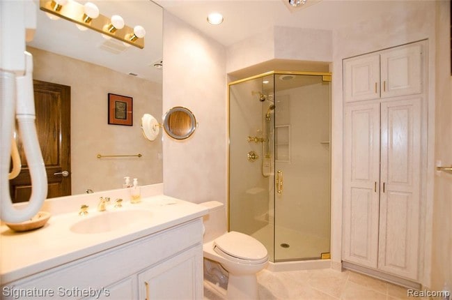 Building Photo - 2103 Pippin Ct