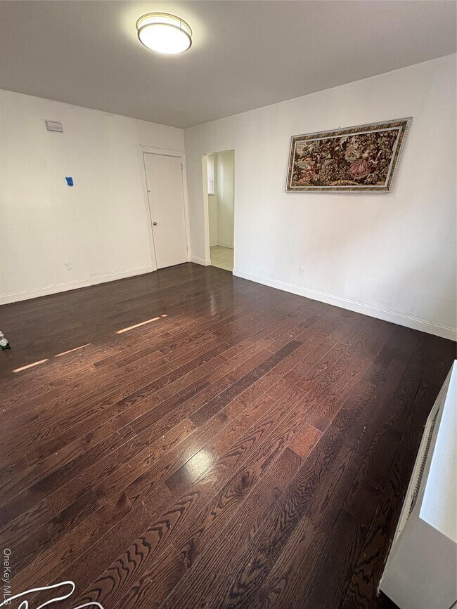 Building Photo - 1826 Mulford Ave