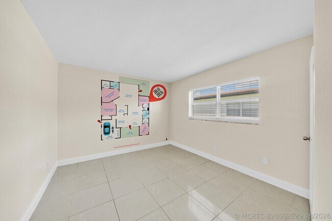 Building Photo - 4921 NW 39th St