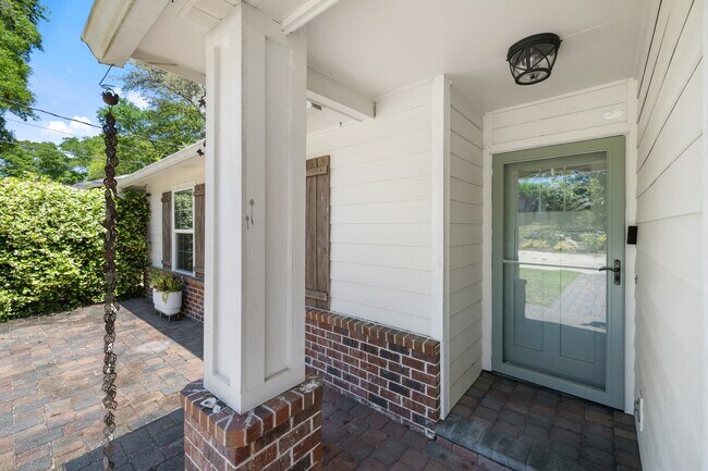 Building Photo - 419 Morningbird Ct