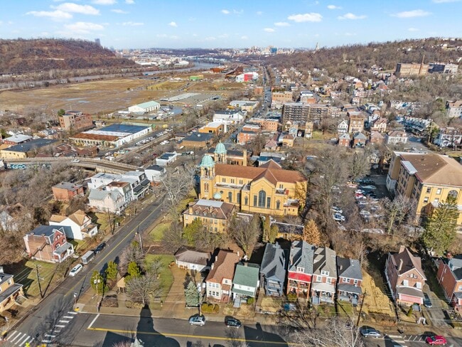 Building Photo - 113 Johnston Ave