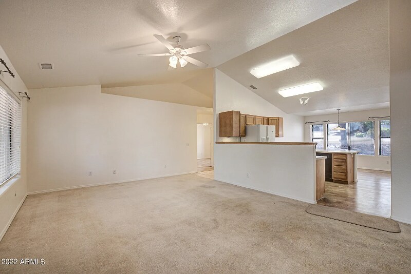Building Photo - 502 Saguaro Cir