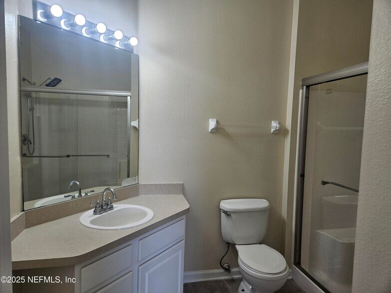 Building Photo - 7801 Point Meadows Dr
