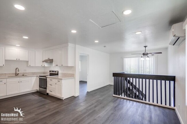 Building Photo - Newly Renovated 2Bdm 1Ba Apartment ADU Loc...