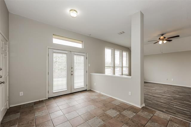 Building Photo - 1325 Fox Glenn