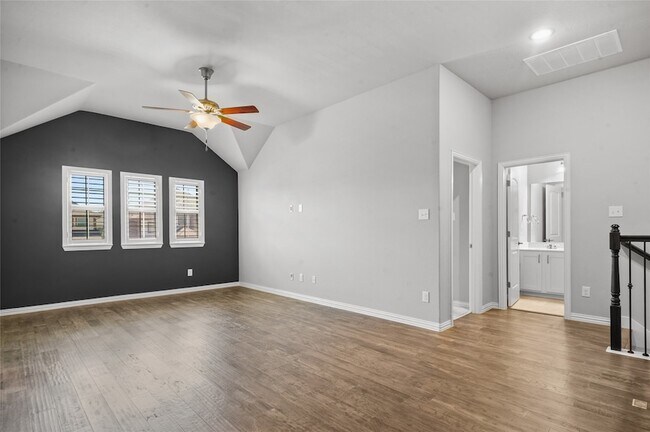 Building Photo - 2165 Bailey St
