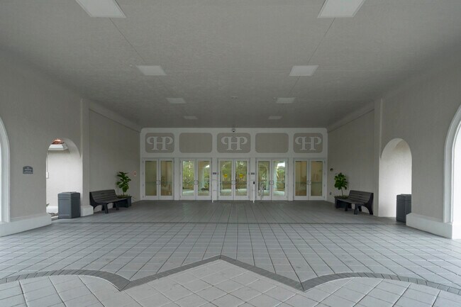 Building Photo - 6220 Kings Gate Cir