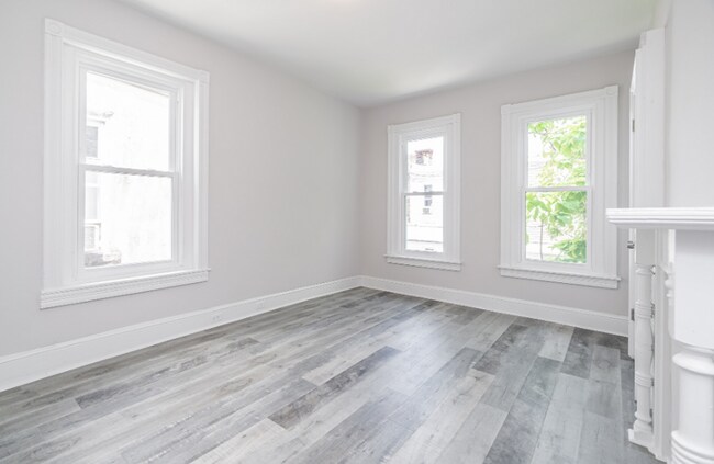 Building Photo - 4249 Leidy Ave