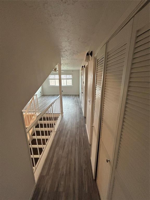 Building Photo - 13507 White Cliff Dr