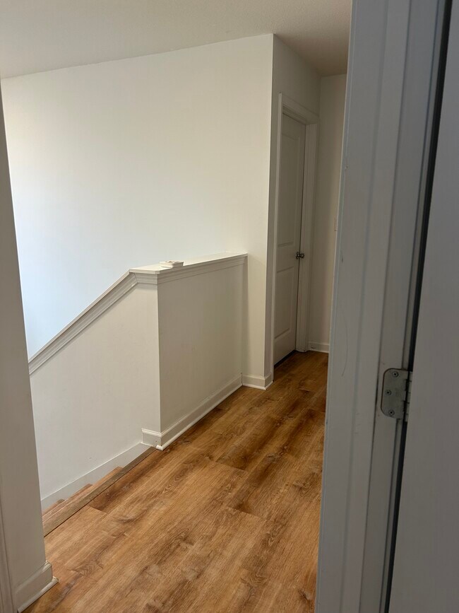 Building Photo - 1610 River Poppy Road