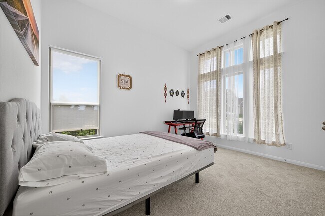 Building Photo - 21206 Rabbitbrush Ct