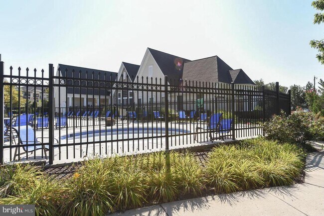 Building Photo - 12140 Garden Grove Cir