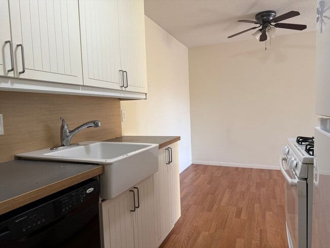 Building Photo - Maintenance-Free Living By The Beach