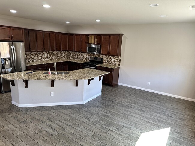 Building Photo - 531 San Carlos Dr