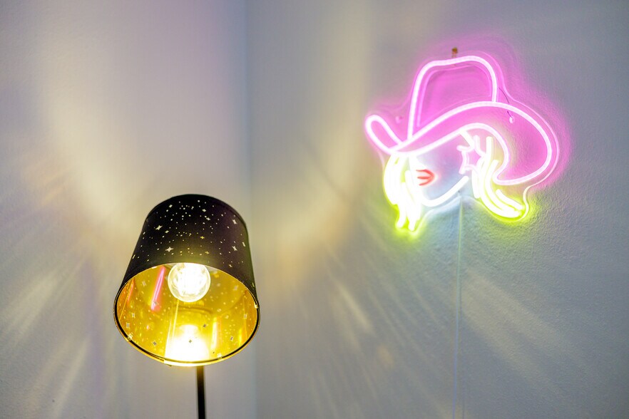 Building Photo - 4936 40th Ave N