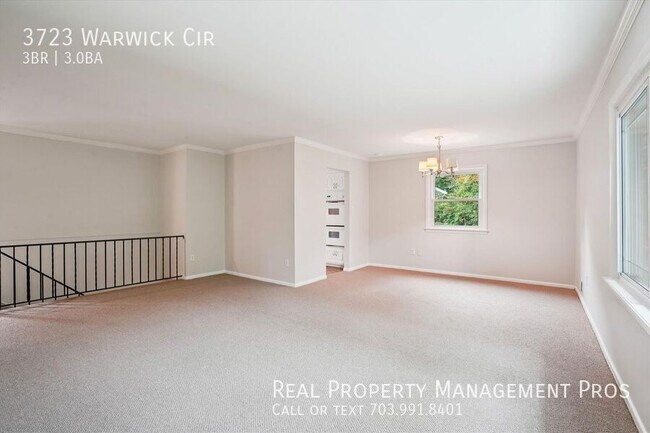 Building Photo - 3723 Warwick Cir