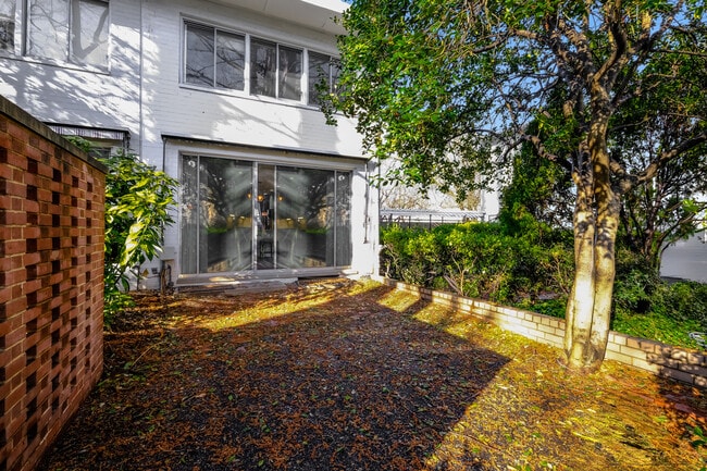 Building Photo - 847 3rd St SW