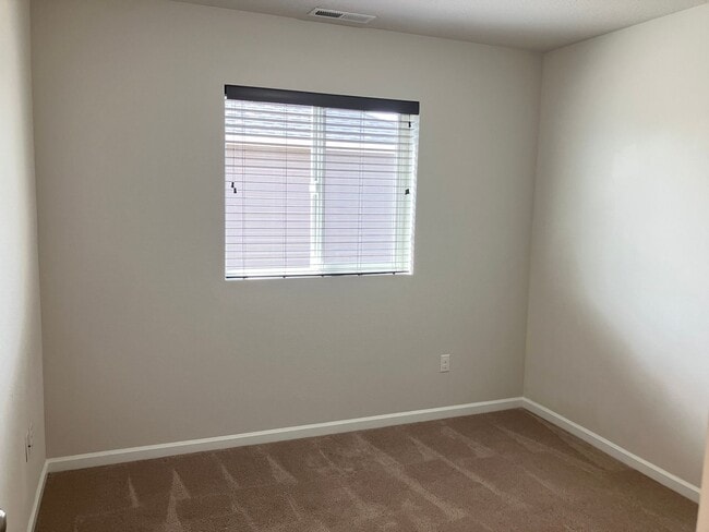 Building Photo - Beautiful Three Bedroom Home in North Salem