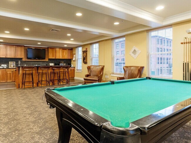 Lounge with full kitchen, billiards and sitting areas - 60 Winooski Falls Way
