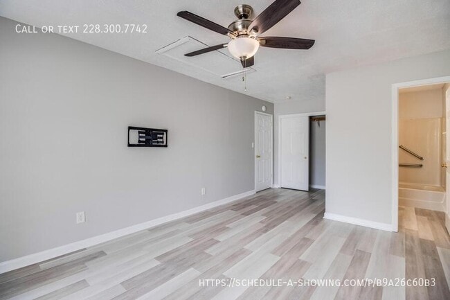 Building Photo - 4802 Bel Meade Cir